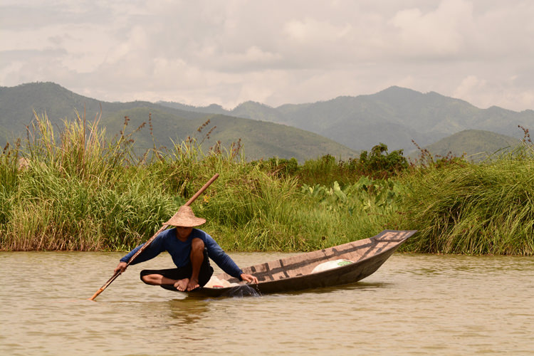 birmanie, voyage, photo, lac inle, lac, pêcheur, portrait